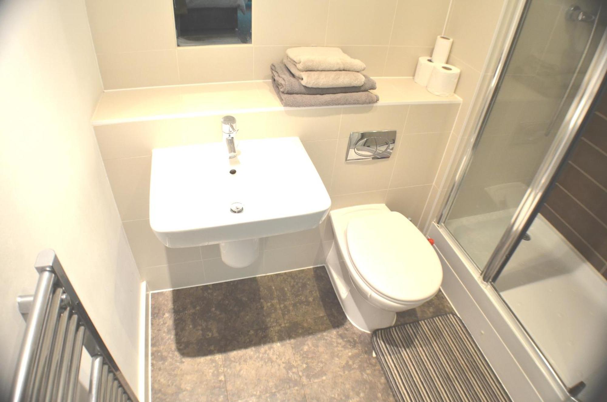 Brentwood Town Retreat - Large 2 Bedroom Apartment Exterior foto